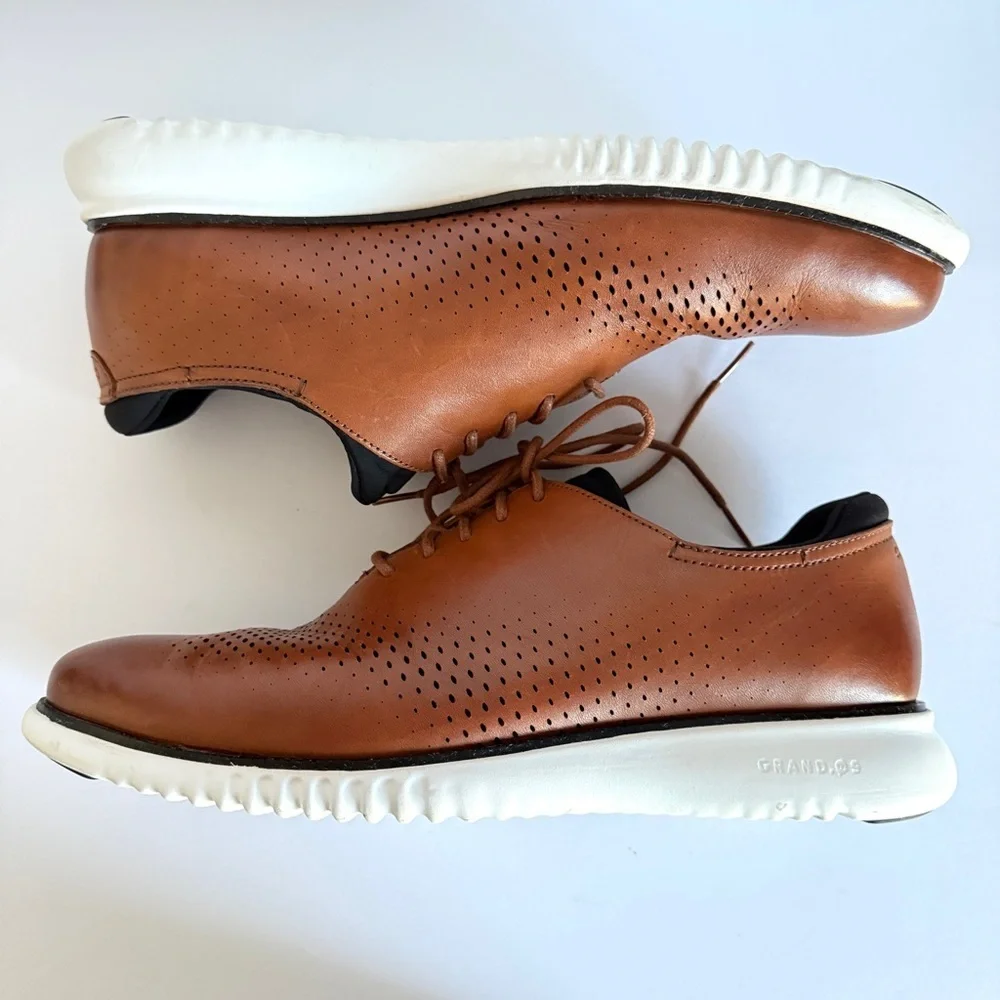 Cole Haan Men's 2.ZERØGRAND Laser Wingtip Oxford Shoes | Tan/Ivory Size 12M